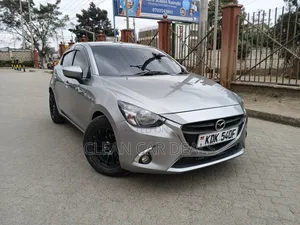 Mazda Demio 2015 Silver