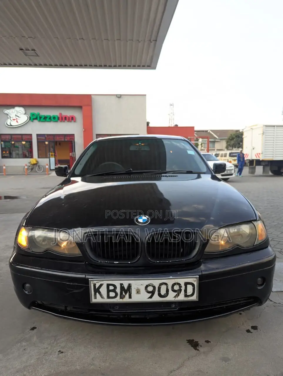 BMW 318i 2004 Black