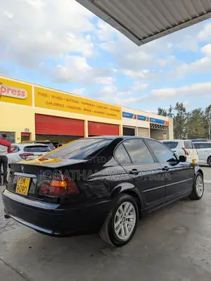 BMW 318i 2004 Black