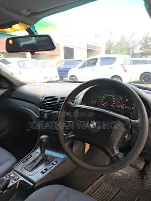 BMW 318i 2004 Black