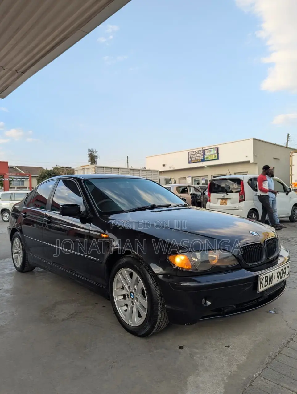 BMW 318i 2004 Black