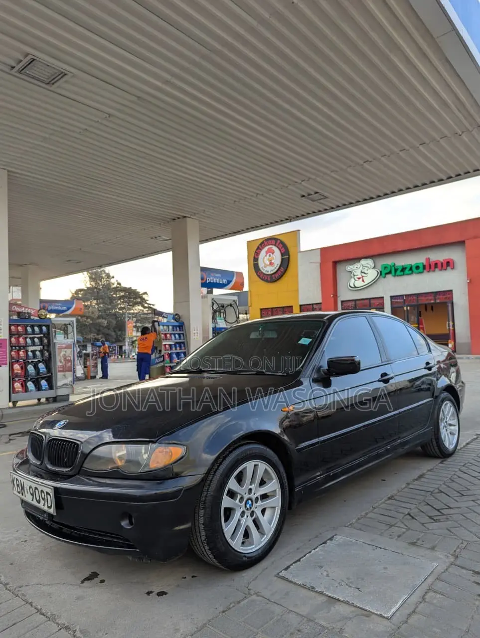 BMW 318i 2004 Black