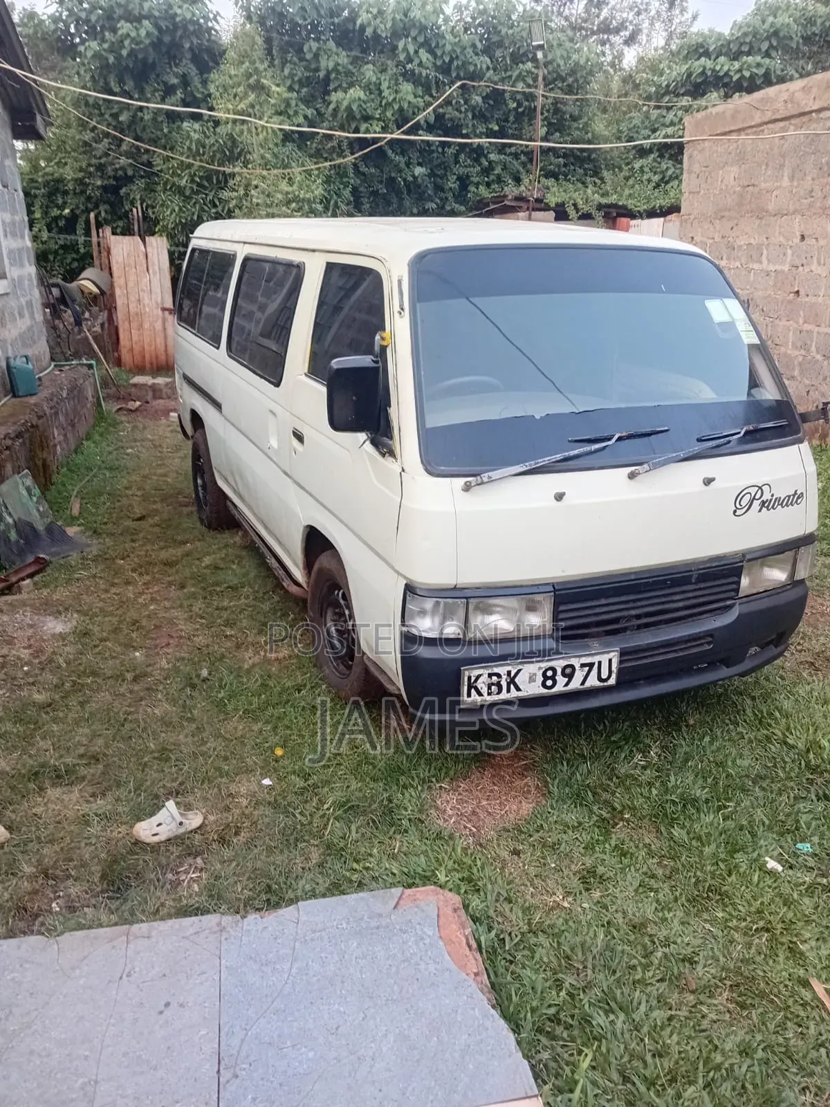 Nissan Caravan (Urvan) 2001 White