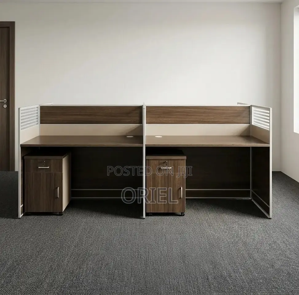 Office Desk: Modern 4-Way Collaborative Work Desk