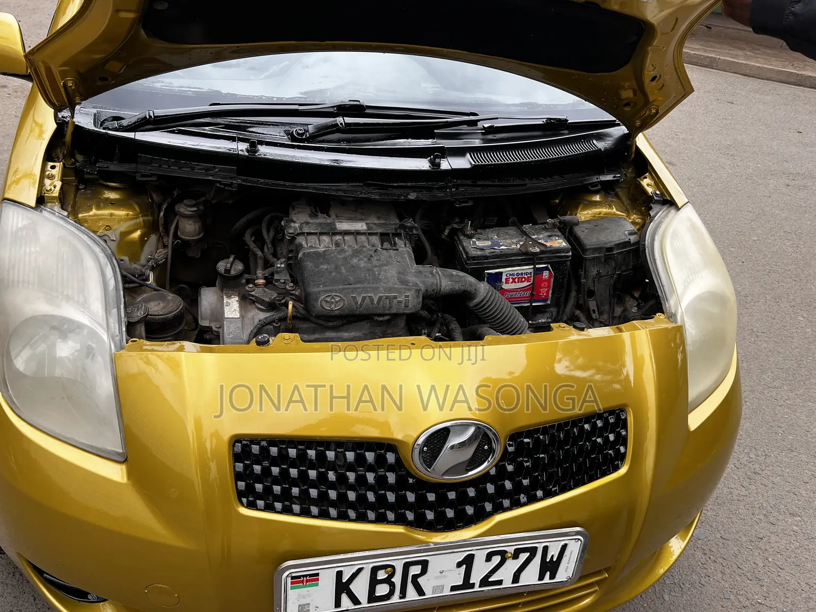 Toyota Vitz 1.3 FWD 5dr 2005 Burgundy