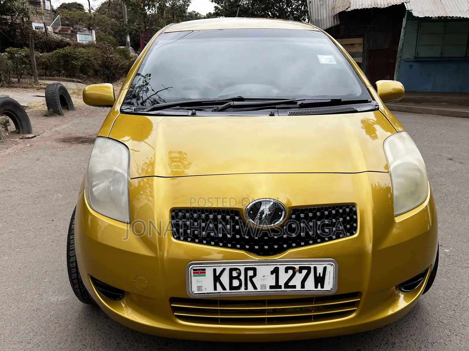 Toyota Vitz 1.3 FWD 5dr 2005 Burgundy