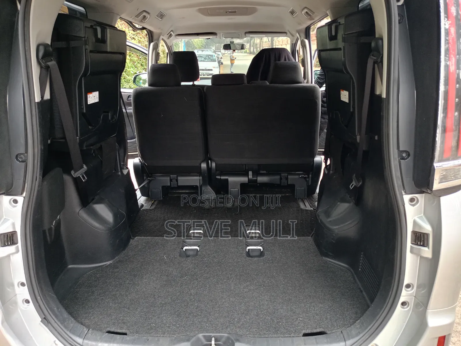 Toyota Noah 2.0 FWD (8 Seater) 2018 Silver