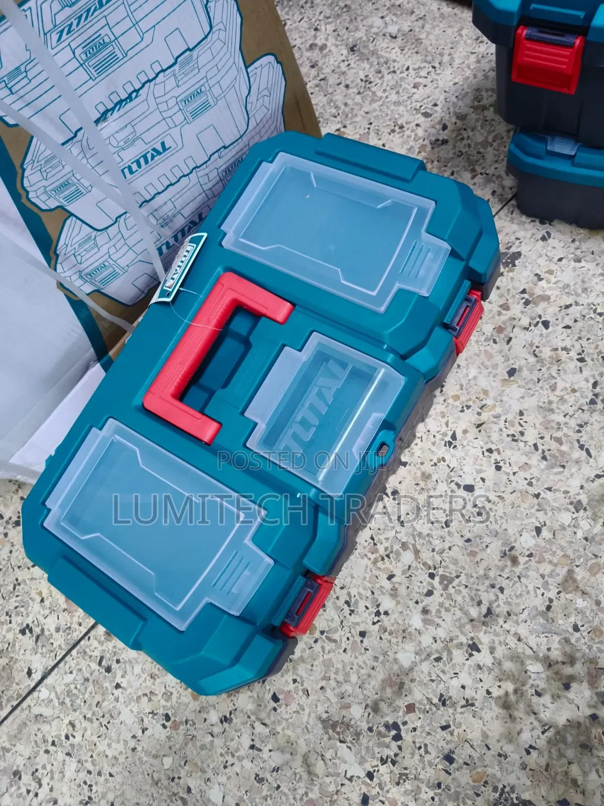 Strong Total 20" Tool Box