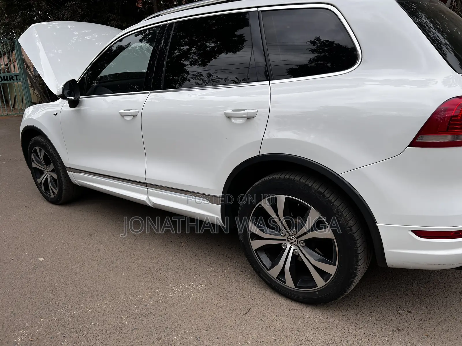 Volkswagen Touareg TDI R-Line 4dr SUV AWD (3.0L 6cyl Turbodiesel 8A)