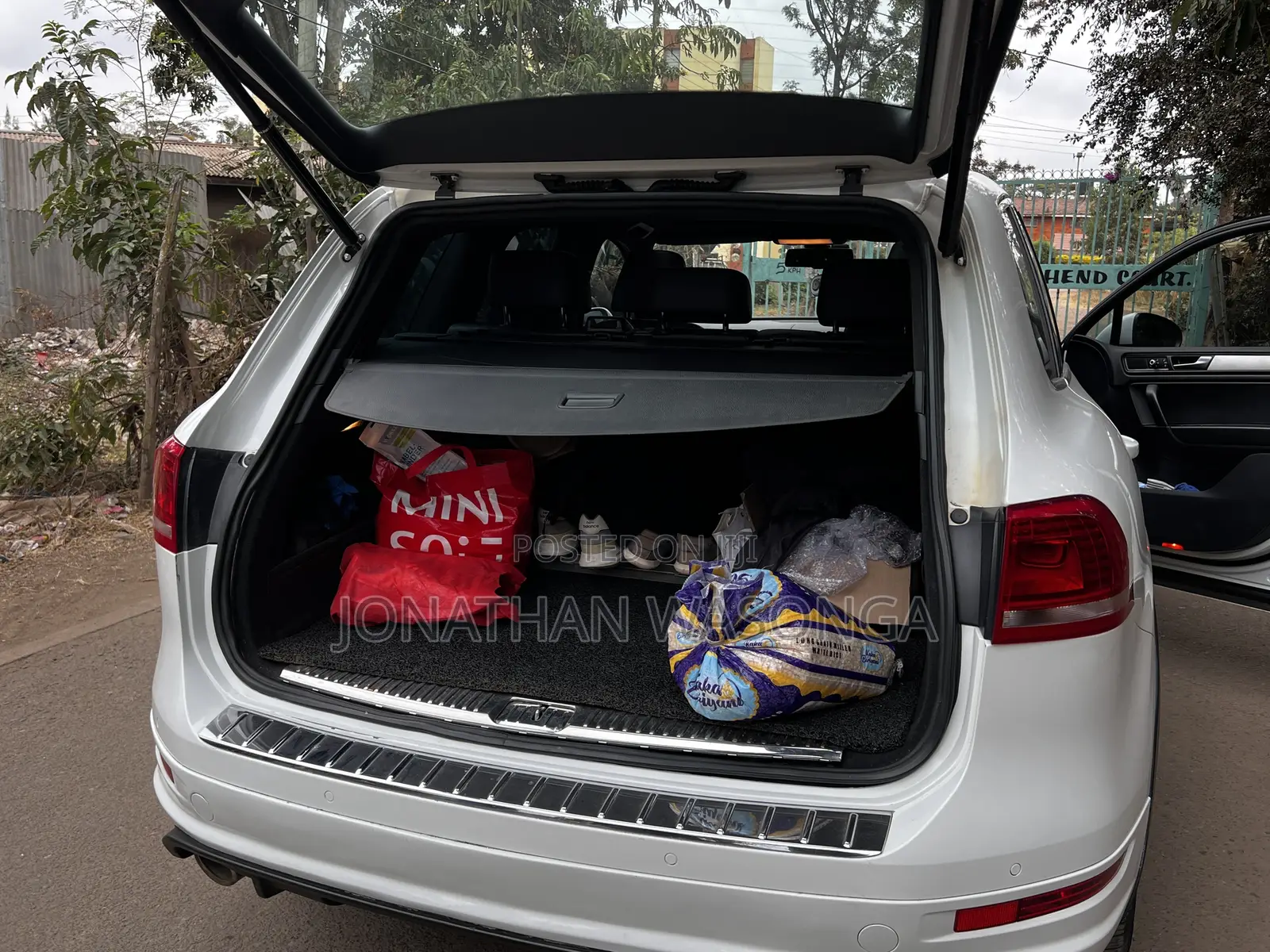 Volkswagen Touareg TDI R-Line 4dr SUV AWD (3.0L 6cyl Turbodiesel 8A)