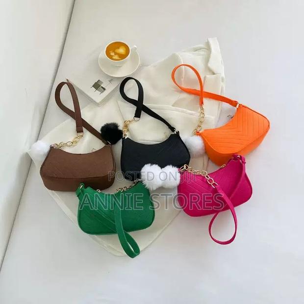 Tot and Shoulder Bags