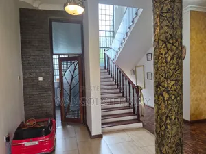 5bdrm Maisonette in Kerarapon for sale