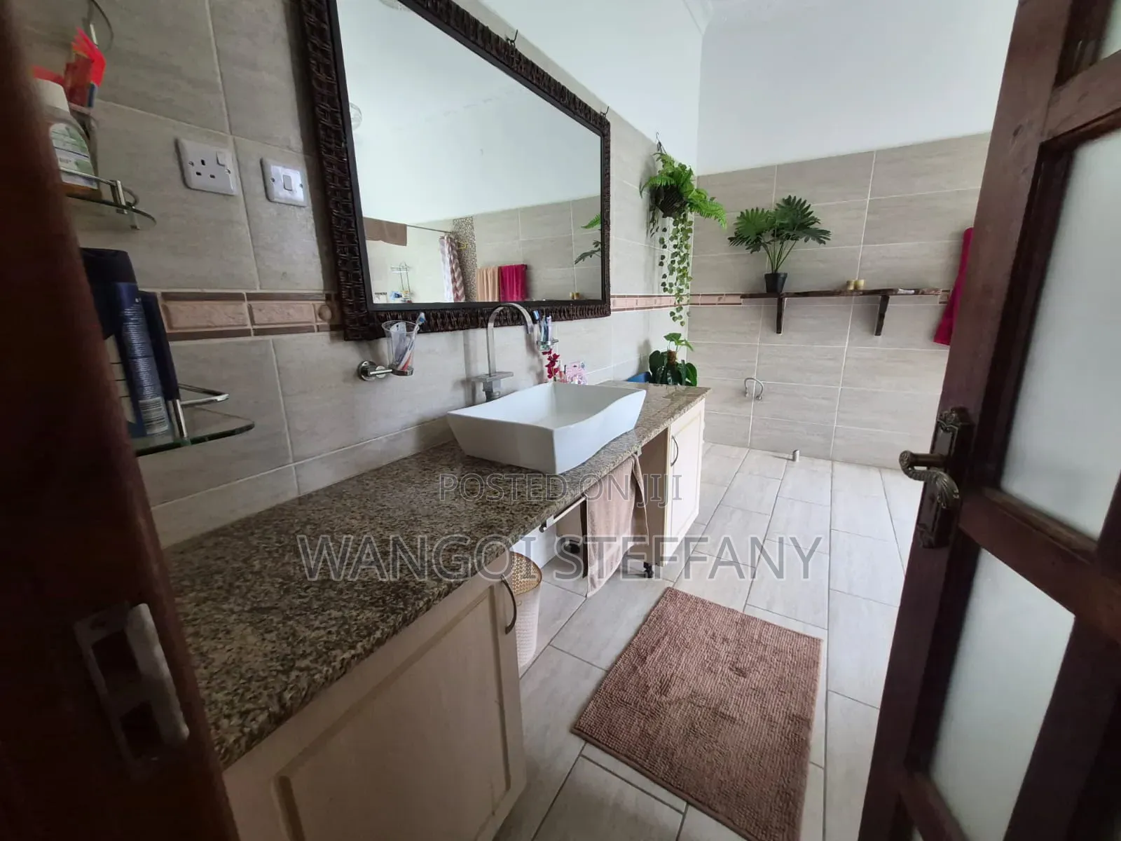 5bdrm Maisonette in Kerarapon for sale
