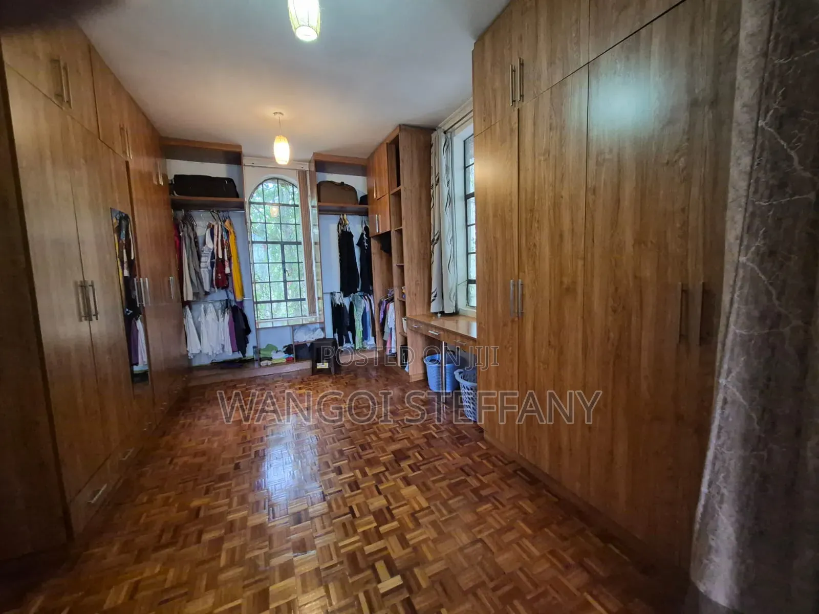 5bdrm Maisonette in Kerarapon for sale