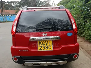 Nissan X-Trail 2.0 Petrol XE 2012 Red