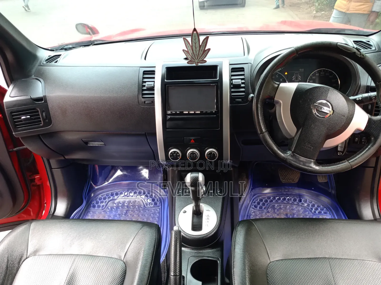 Nissan X-Trail 2.0 Petrol XE 2012 Red