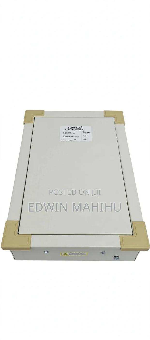 Consumer Unit 12way - thumbnail 2