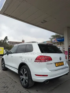 Volkswagen Touareg 2014 White