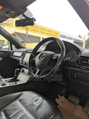 Volkswagen Touareg 2014 White