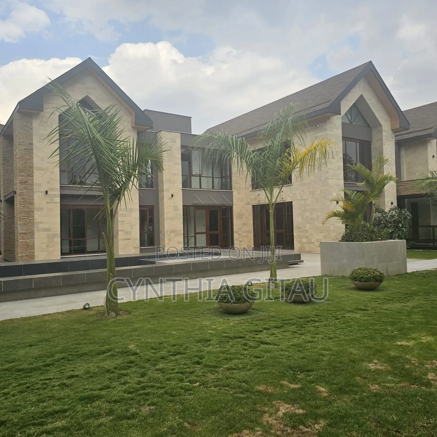 5bdrm Mansion in Runda for sale