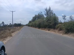 3.5 Acrea Along Nanyuki Nyeri Highway