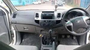 Toyota Hilux 2015 White