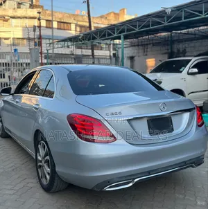 Mercedes-Benz C200 2016 Silver