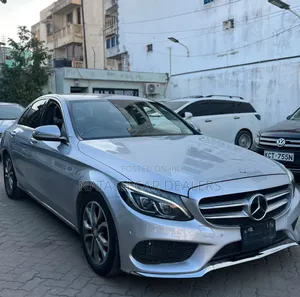 Mercedes-Benz C200 2016 Silver
