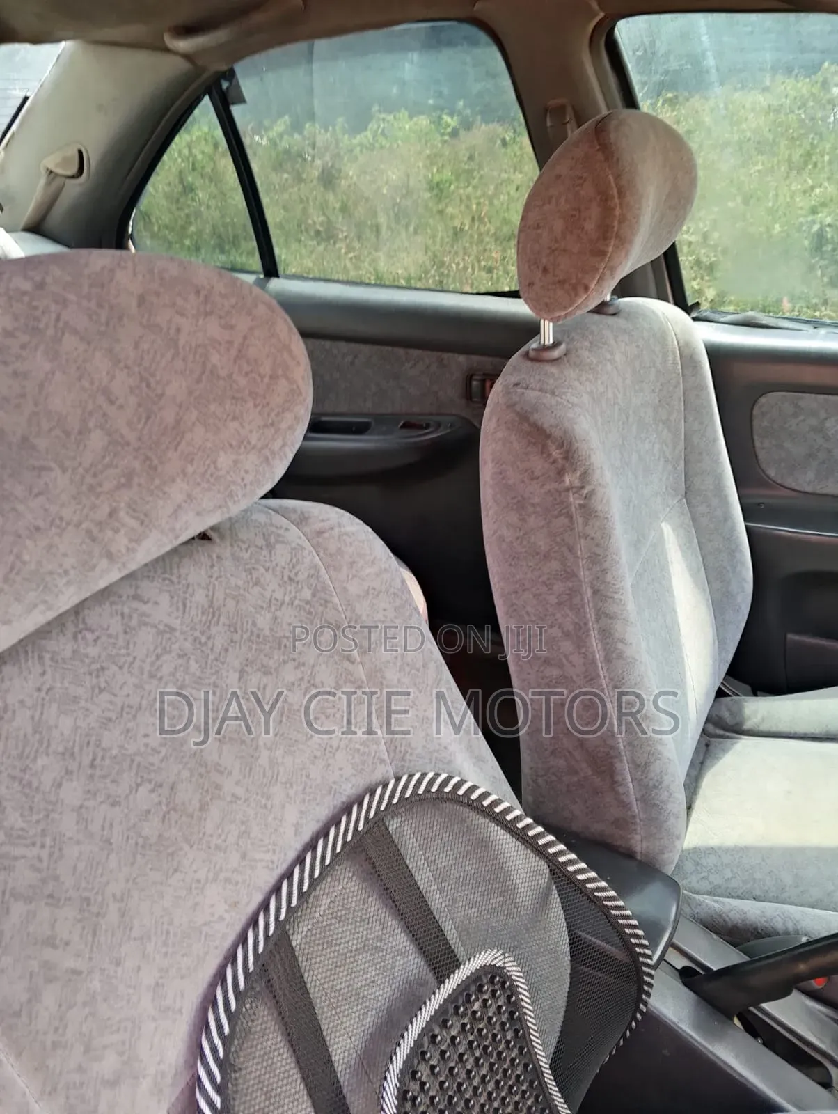 Nissan Sunny 2000 White