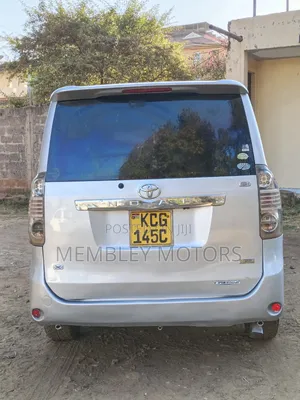 Toyota Noah 2.0 143hp FWD (8 Seater) 2008 Silver