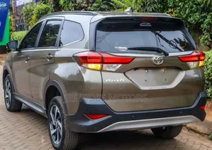 Toyota Rush 1.5 RWD 2019 Gold