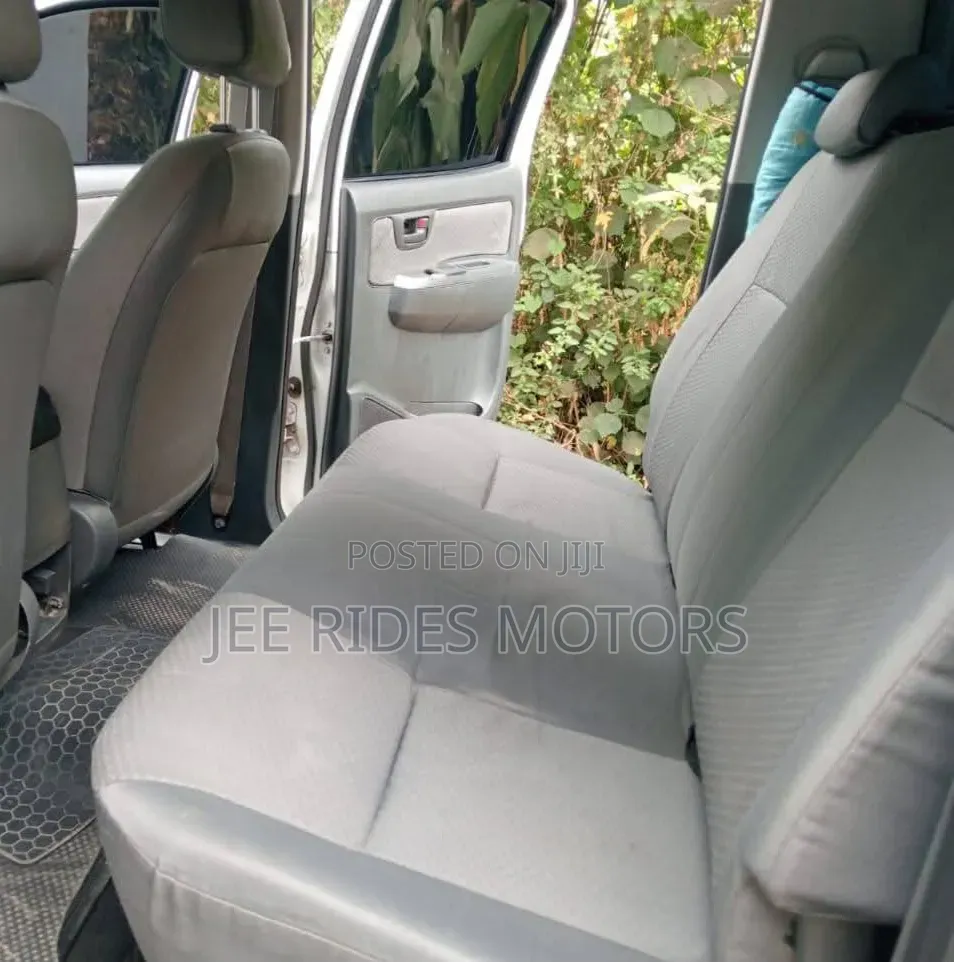 Toyota Hilux 2014 White