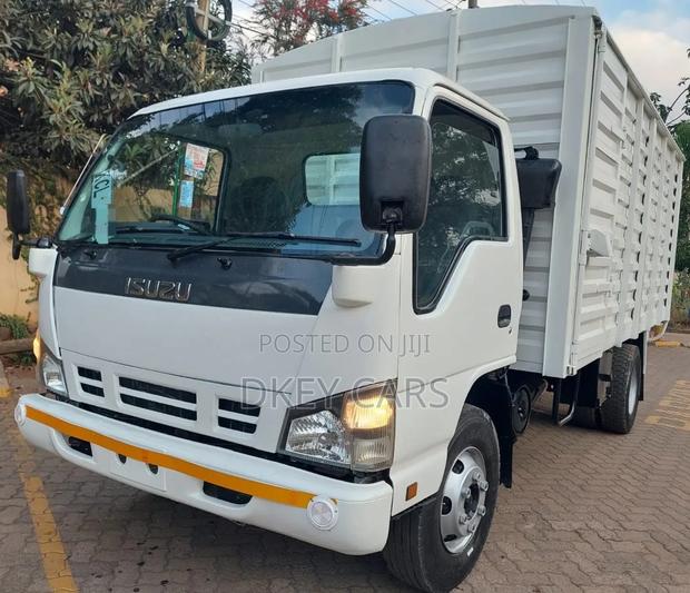 Isuzu NPR99 2017 White - thumbnail 3