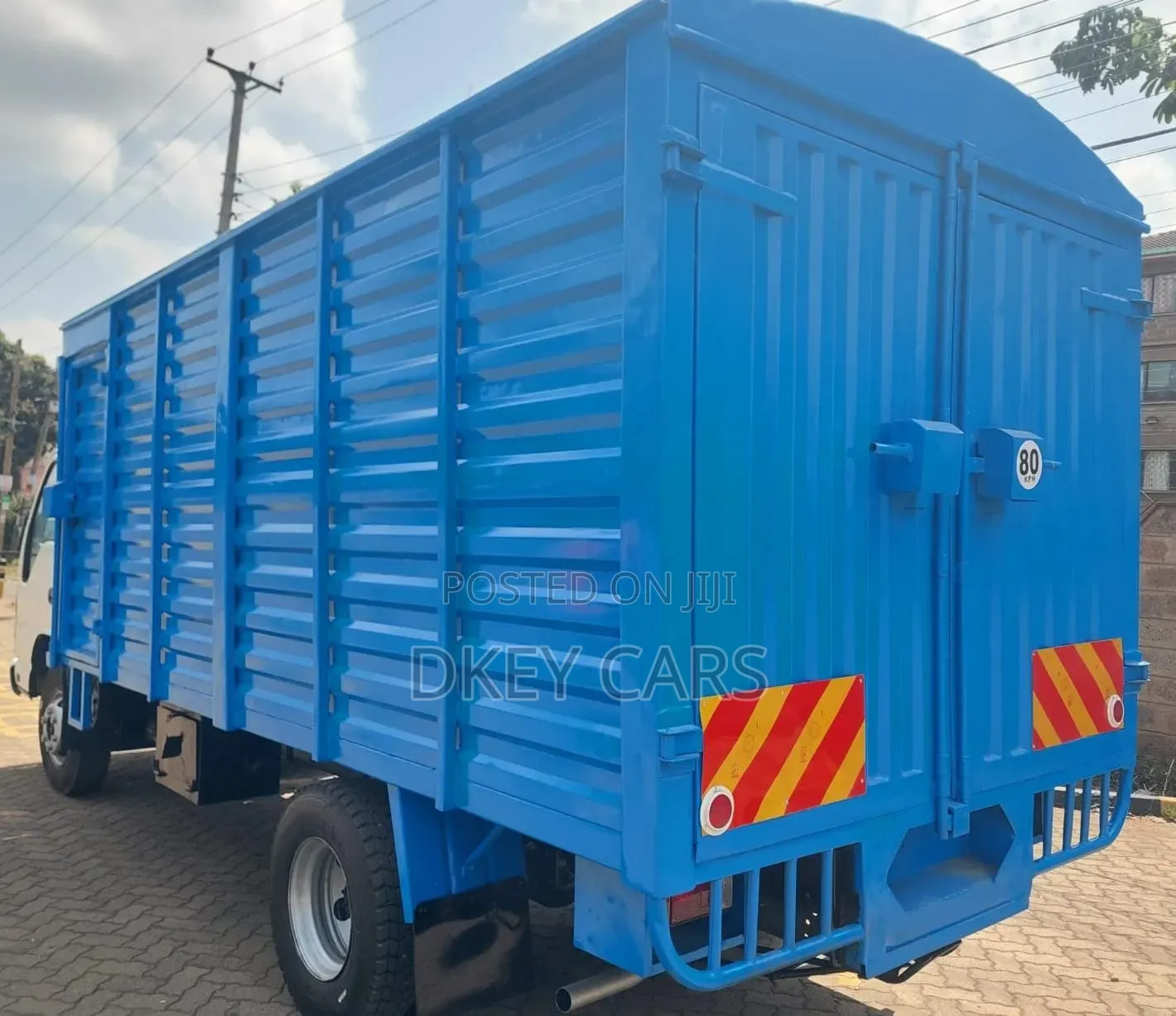 Isuzu NPR Local
