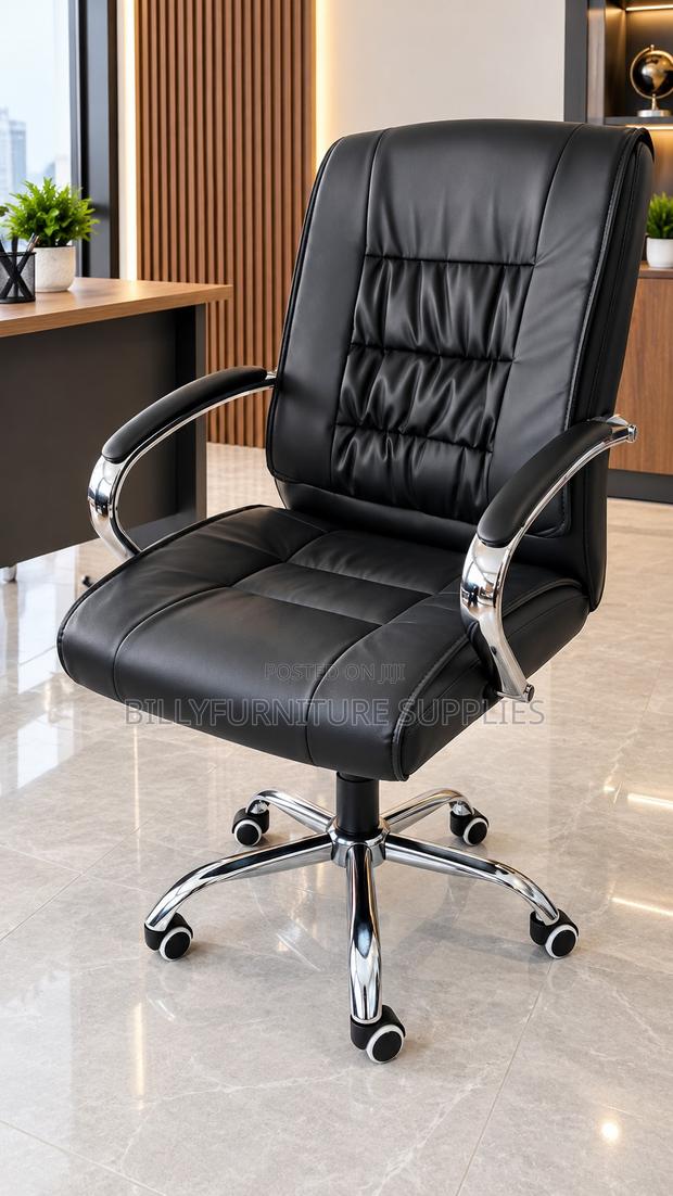 High-Back Swivel Back Executive Leather Office Chair