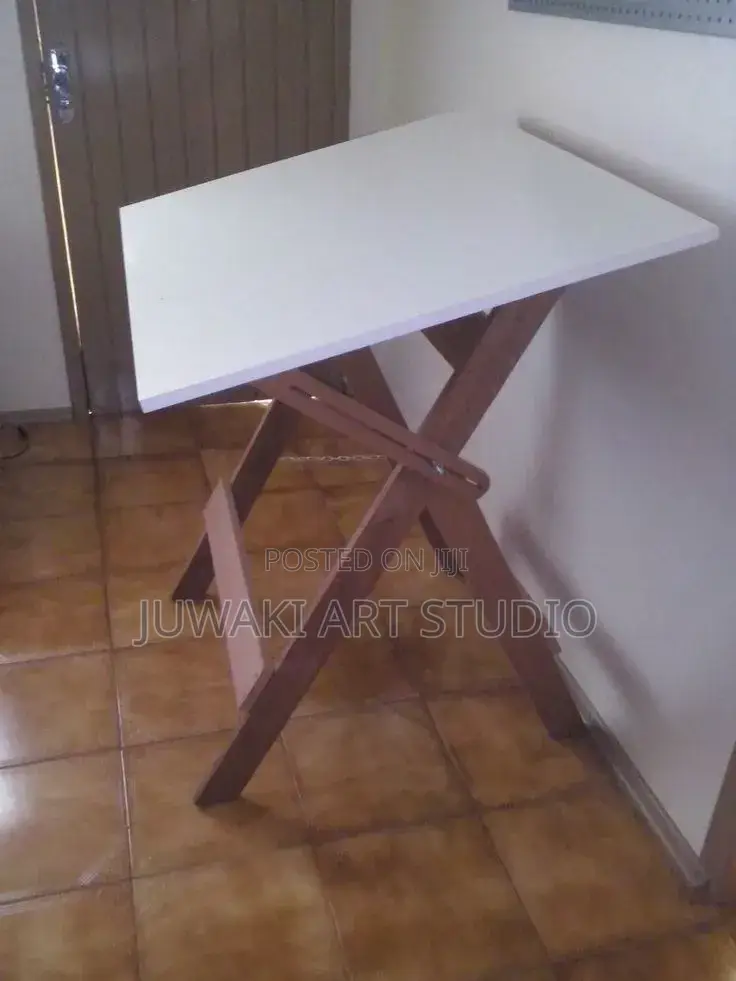 Adjustable Drawing Tables