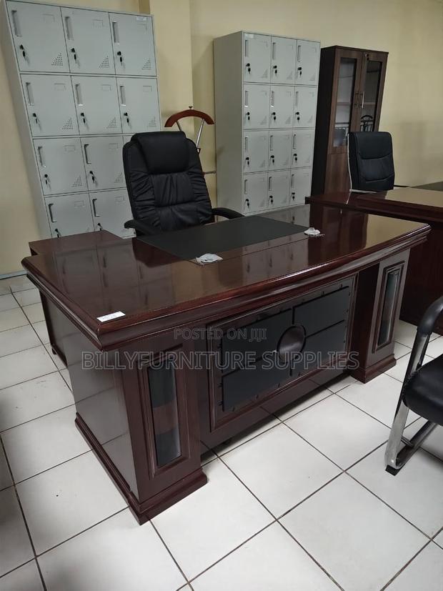 Classic Mahogany Executive Office Desk With Leather Inlay