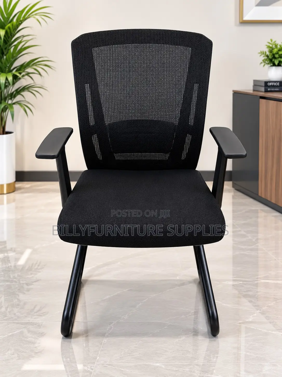 Ergonomic Black Mesh Visitor Office Chair With Armrests