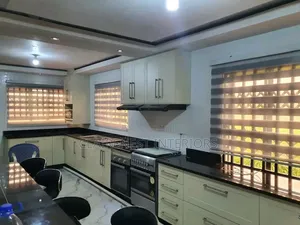 Bring Modern Comfort to Your Windows With Horizontal Blinds