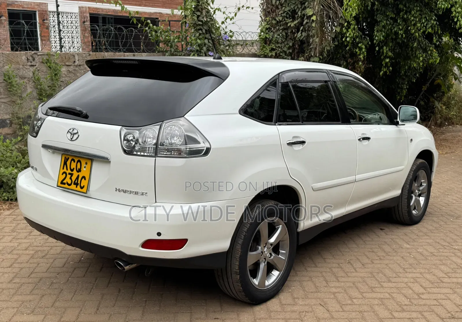 Toyota Harrier 2012 White