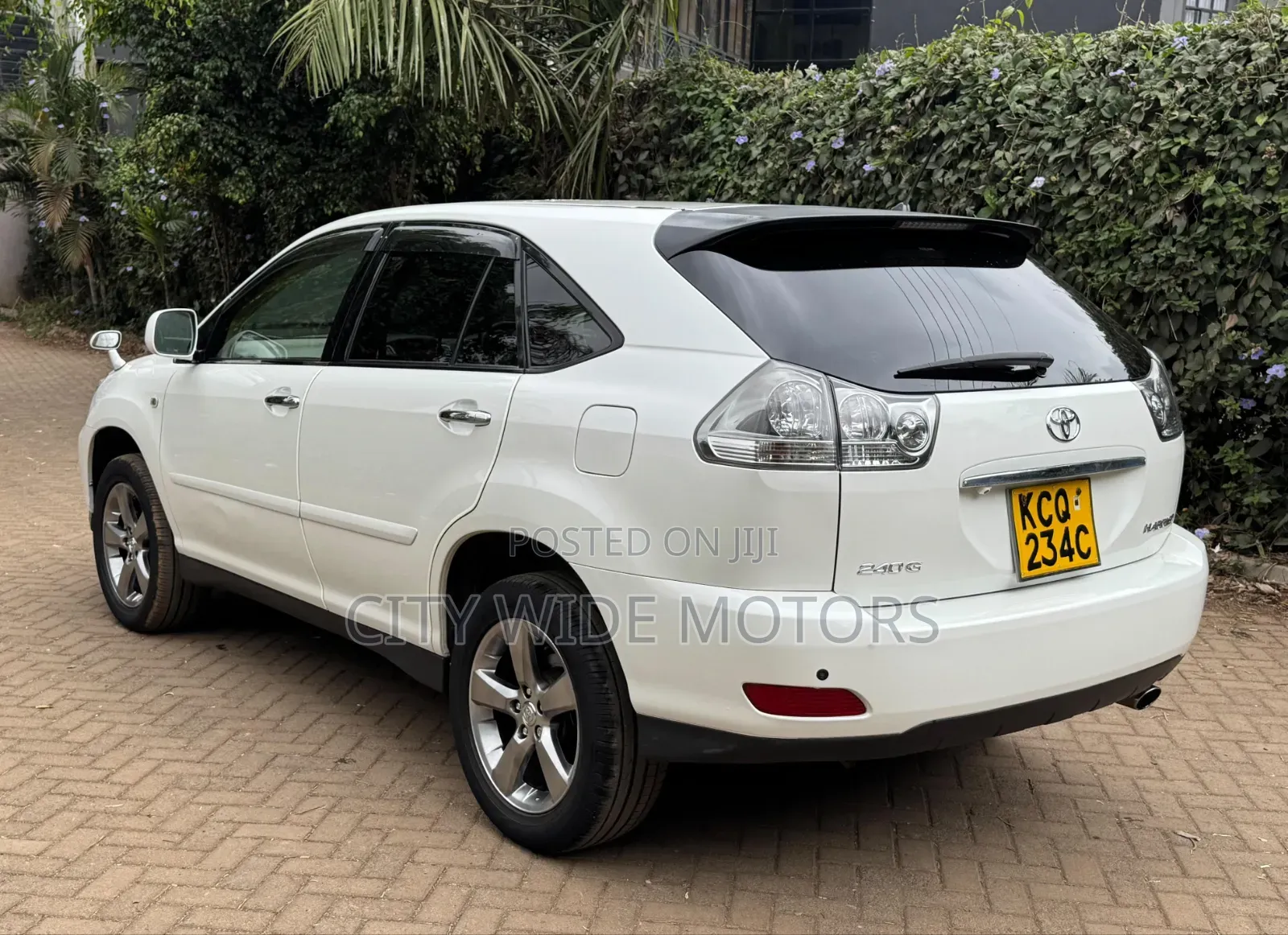 Toyota Harrier 2012 White