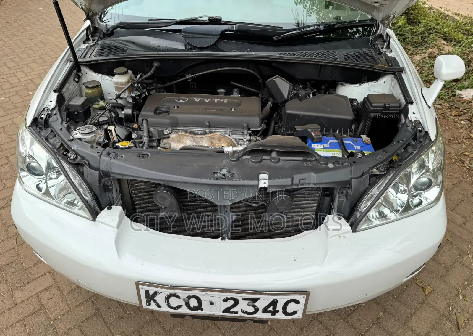 Toyota Harrier 2012 White
