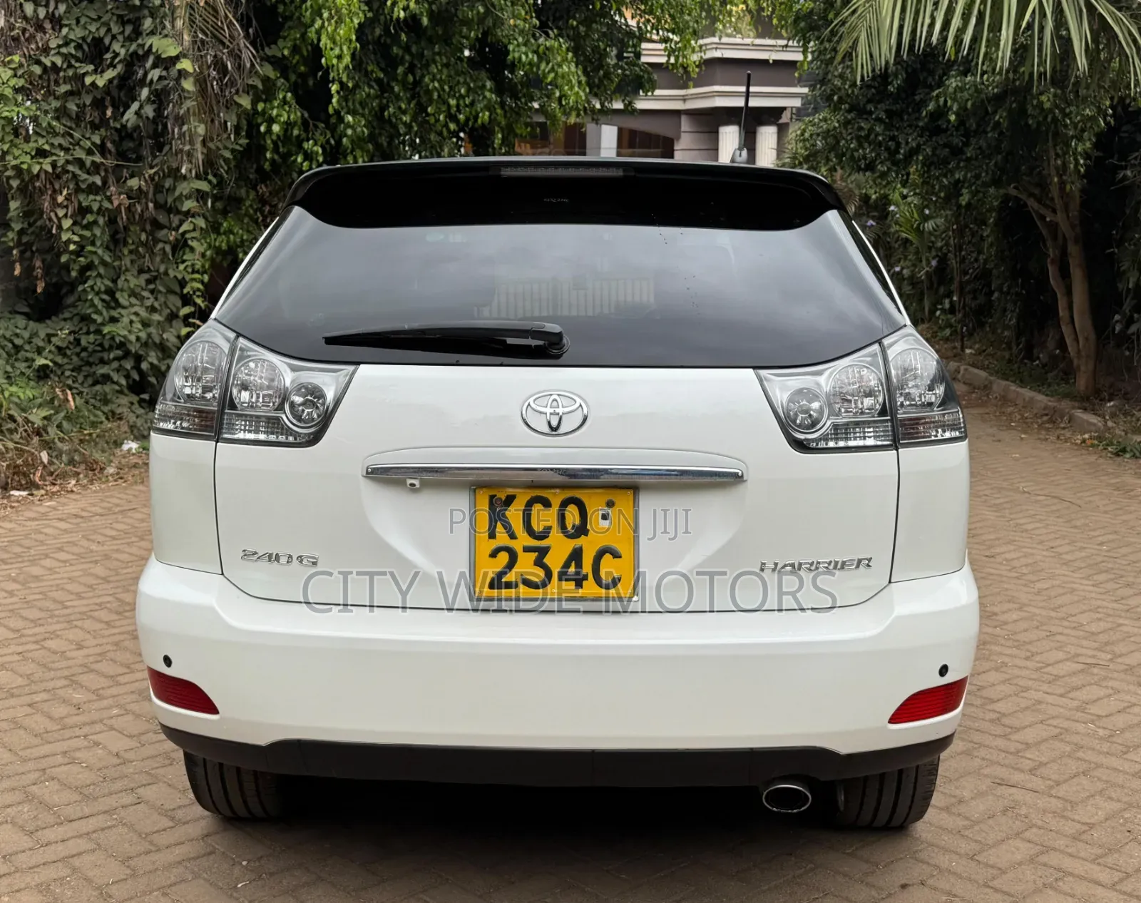 Toyota Harrier 2012 White
