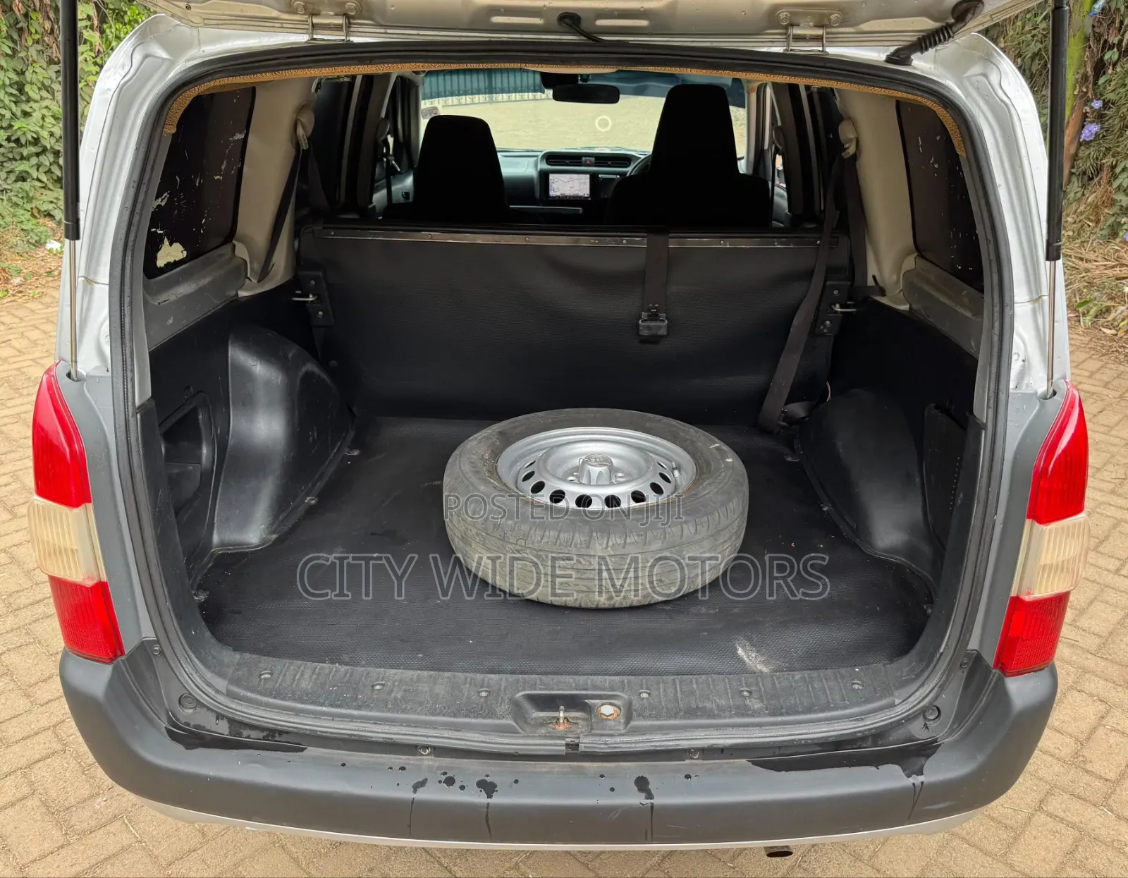 Toyota Probox 2017 Silver