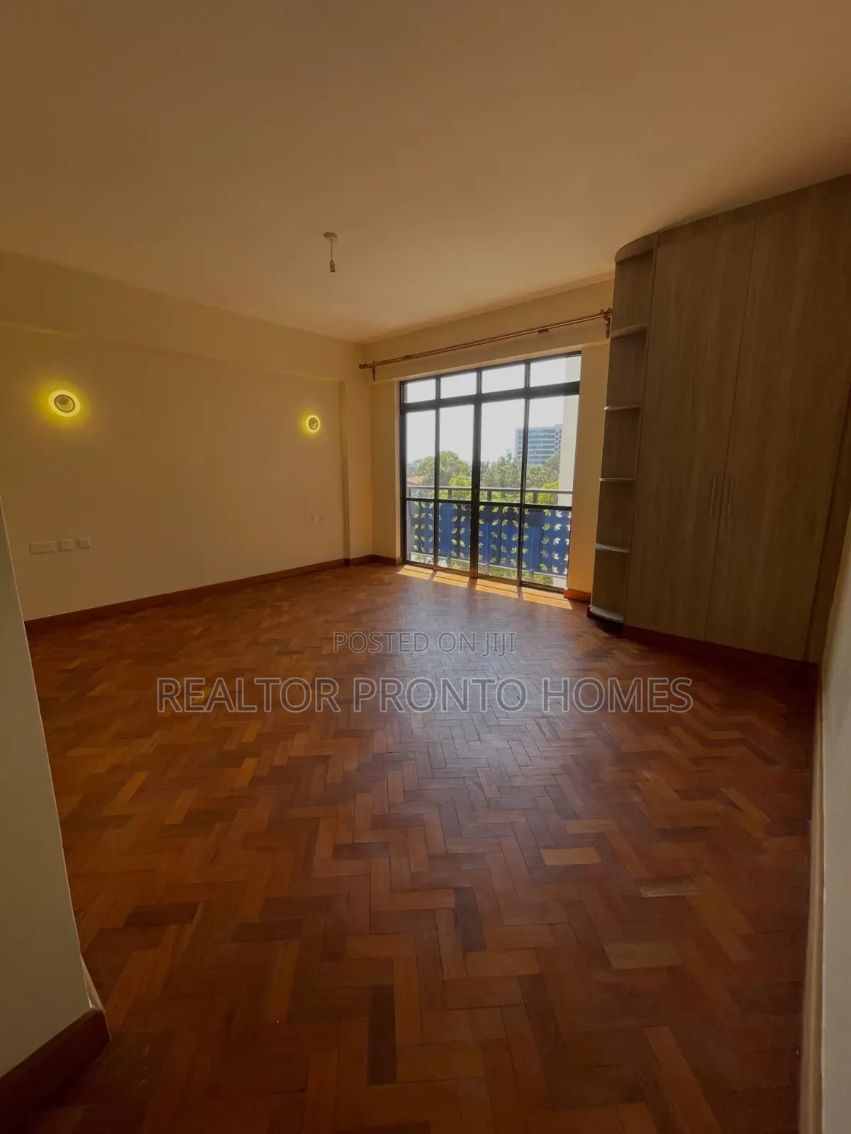 3bdrm Apartment in Yaya Center, Hurlingham for sale