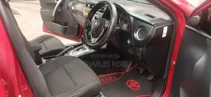 Toyota Auris 2013 Red