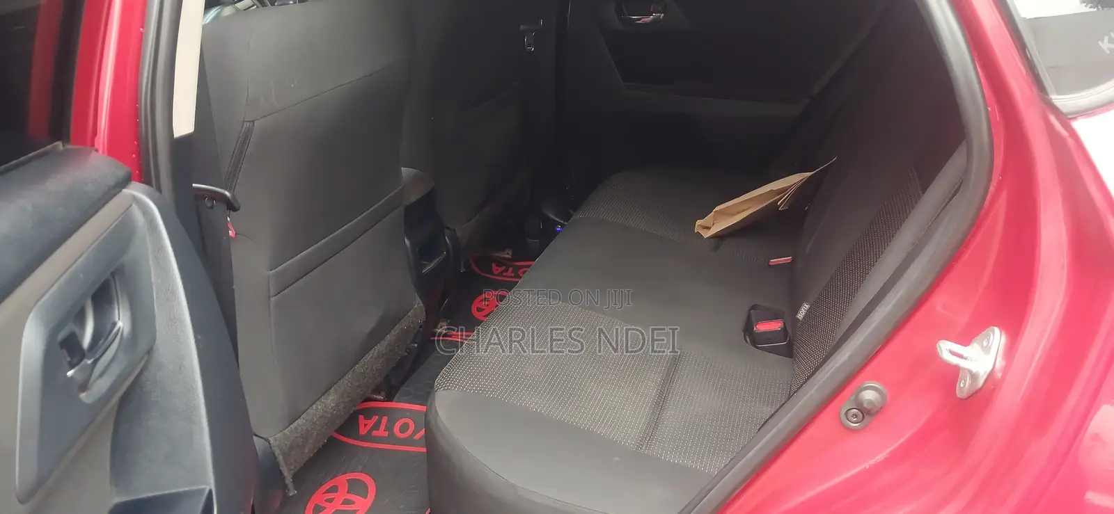 Toyota Auris 2013 Red