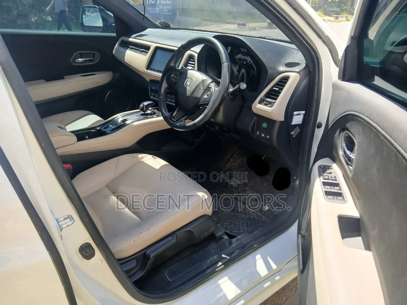 Honda Vezel 1.5 Hybrid 2WD 2018 White