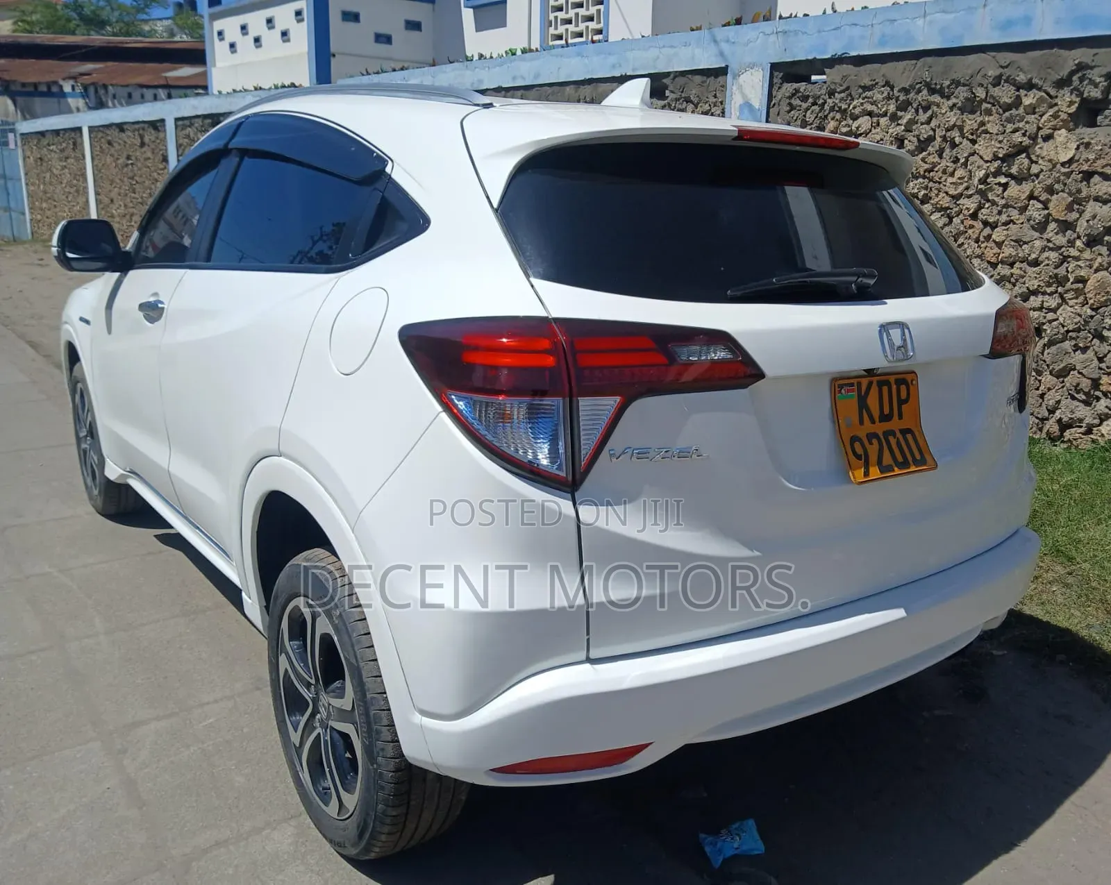Honda Vezel 1.5 Hybrid 2WD 2018 White