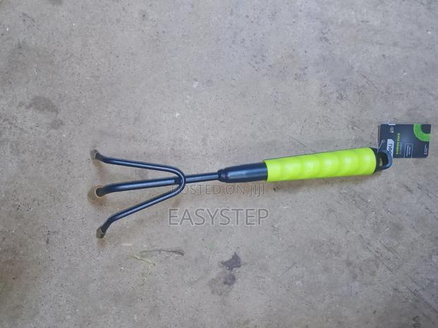 Gardening Rake-3 Prong Hand Cultivator